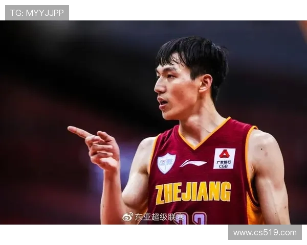 [CBA]吴前突破分球 余嘉豪跟进单手劈扣得分.